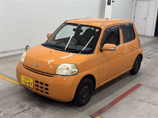 DAIHATSU ESSE