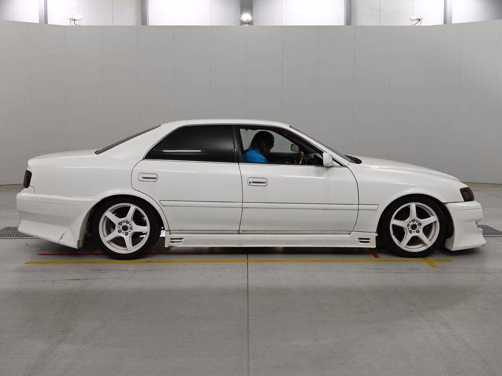 TOYOTA CHASER
