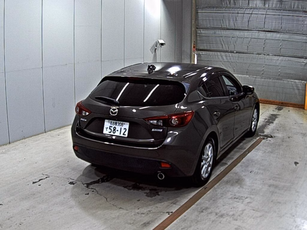 MAZDA AXELA