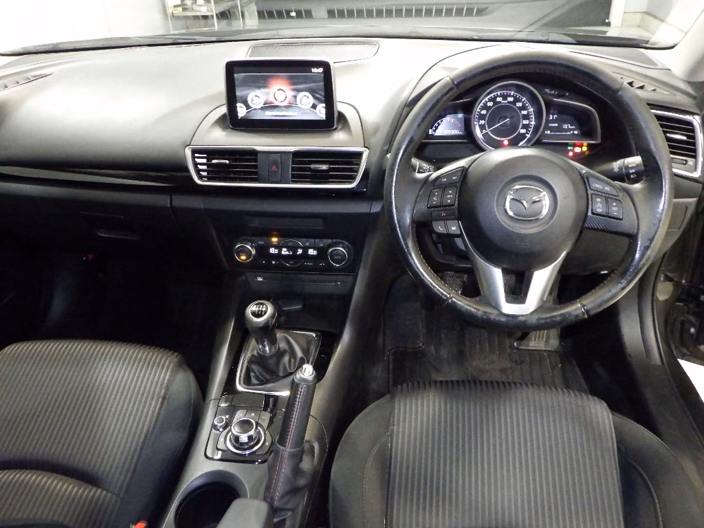 MAZDA AXELA