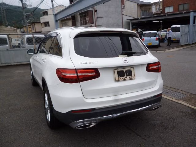 MERCEDES-BENZ GLC-CLASS
