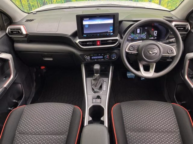 DAIHATSU ROCKY