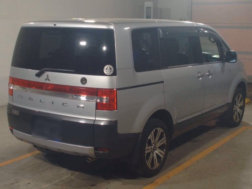 MITSUBISHI DELICA D:5