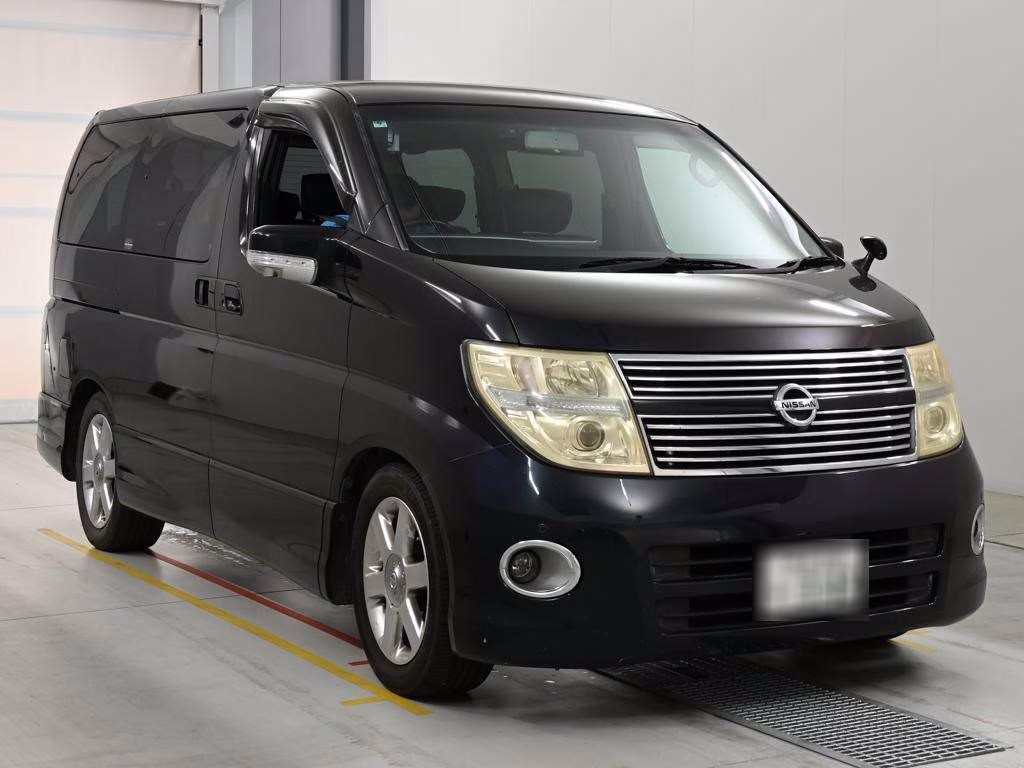 NISSAN ELGRAND