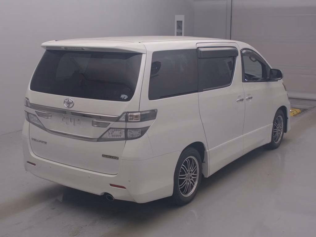 TOYOTA VELLFIRE