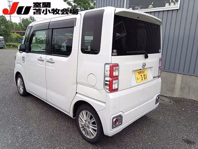 DAIHATSU WAKE