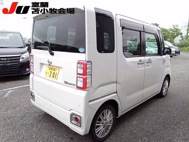 DAIHATSU WAKE