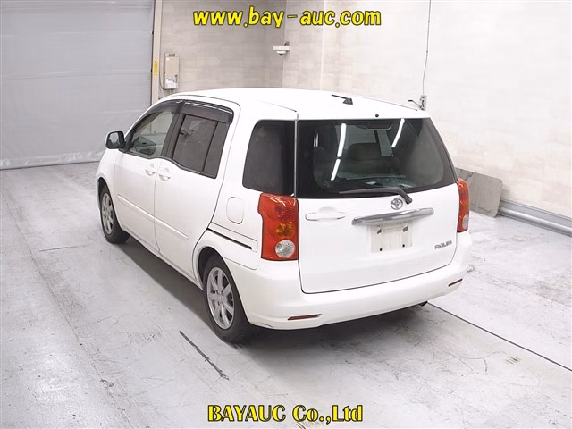 TOYOTA RAUM