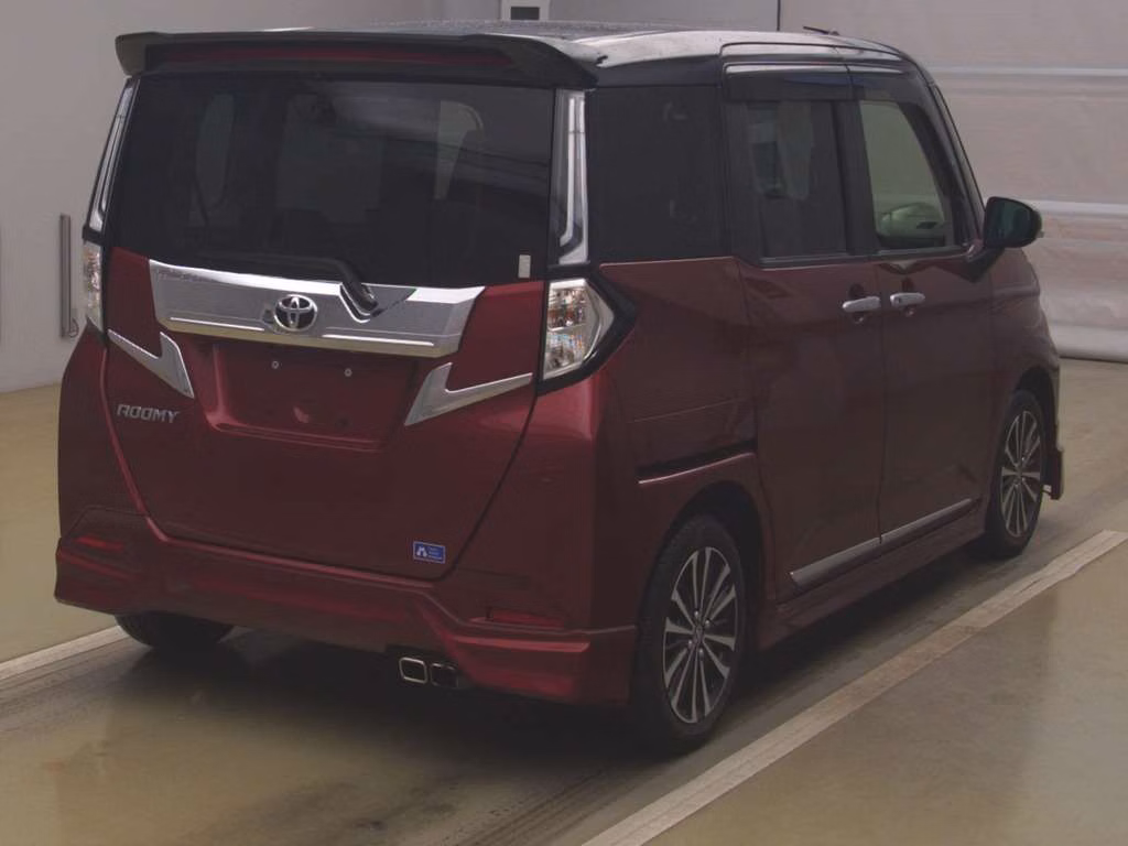 TOYOTA ROOMY