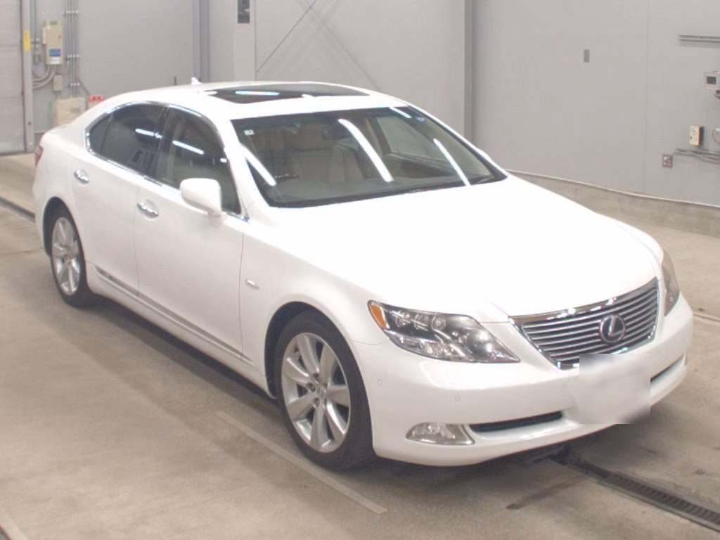 LEXUS LS600H