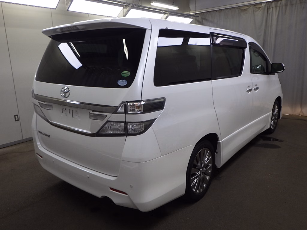 TOYOTA VELLFIRE