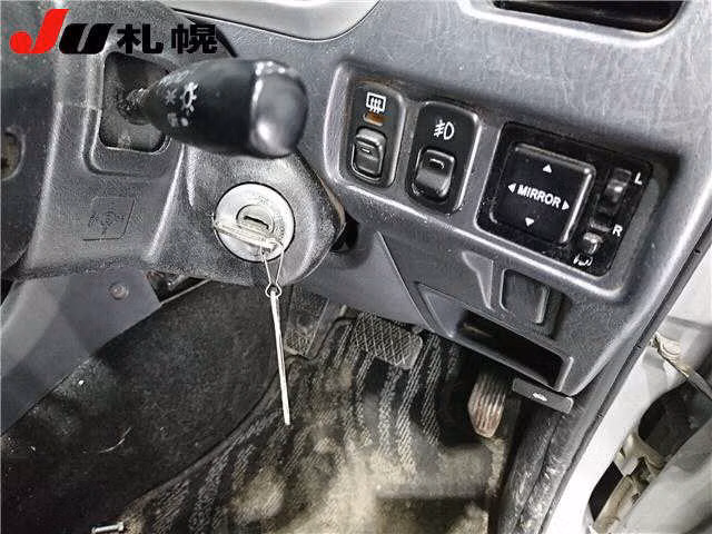 DAIHATSU TERIOS KID