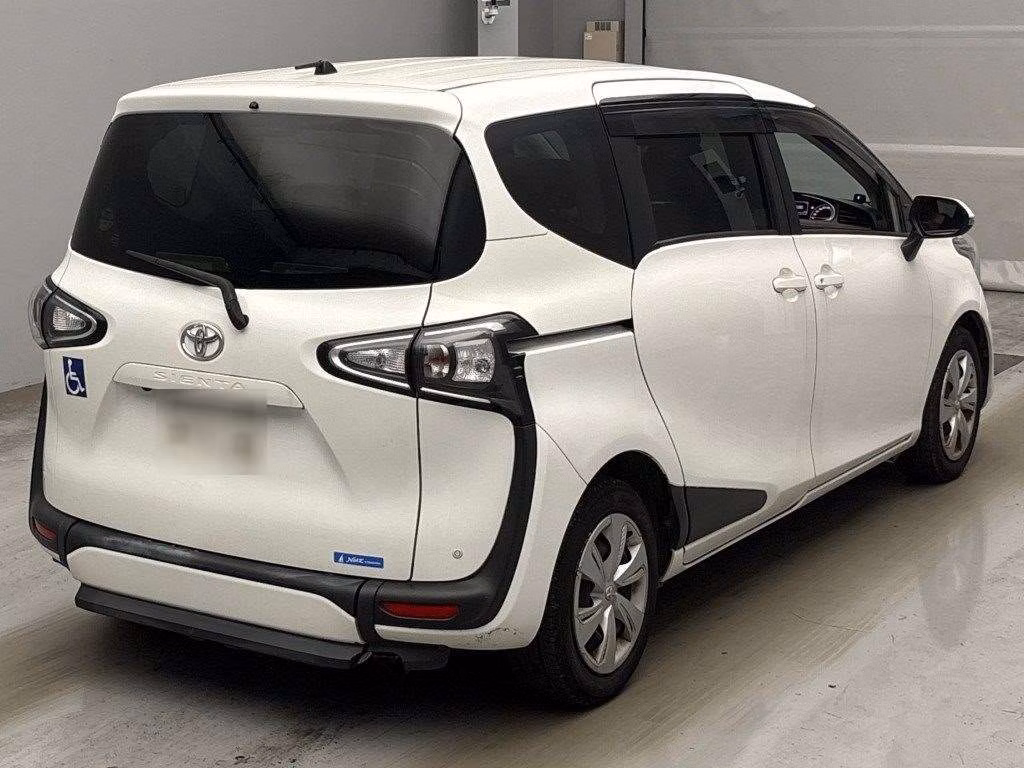 TOYOTA SIENTA