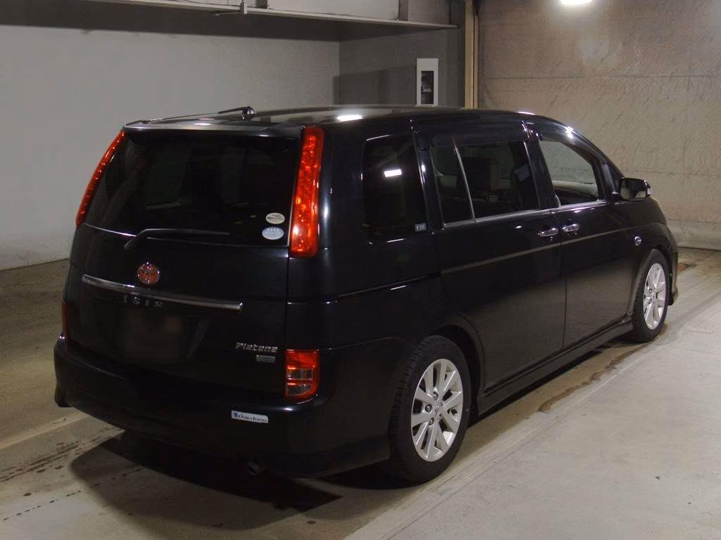 TOYOTA ISIS
