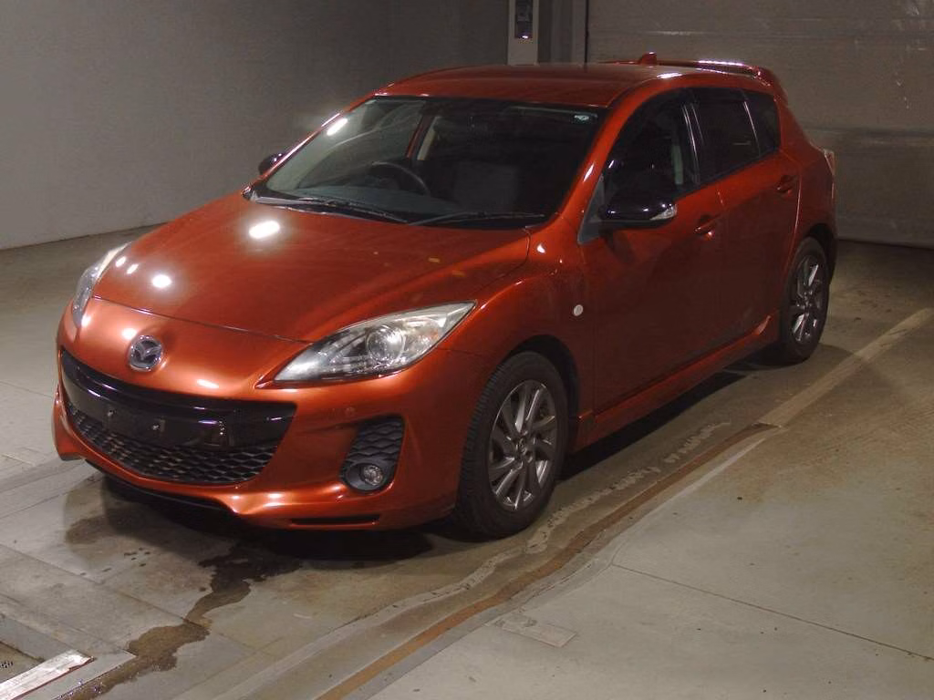 MAZDA AXELA