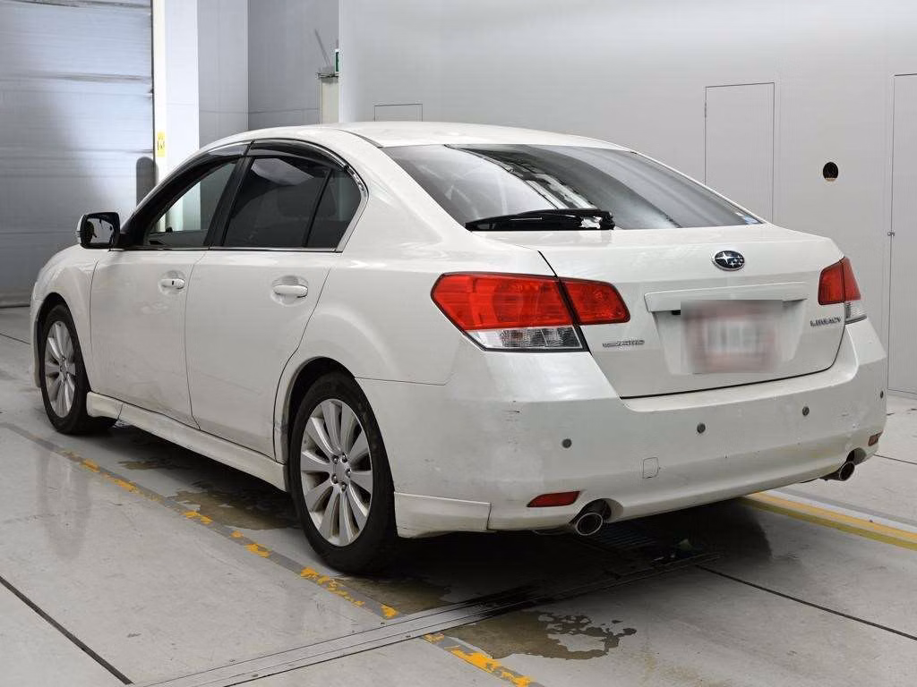 SUBARU LEGACY B4