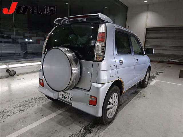 DAIHATSU TERIOS KID