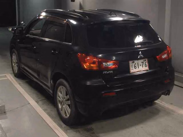 MITSUBISHI RVR