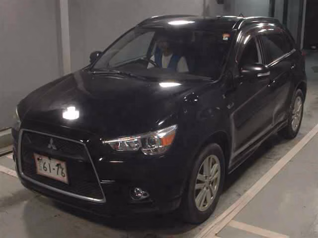 MITSUBISHI RVR