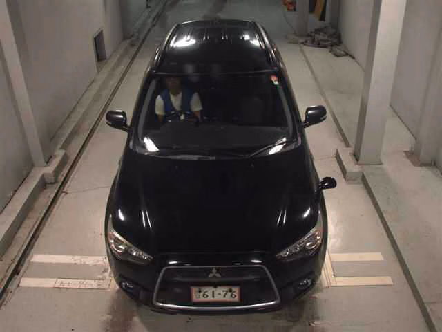 MITSUBISHI RVR