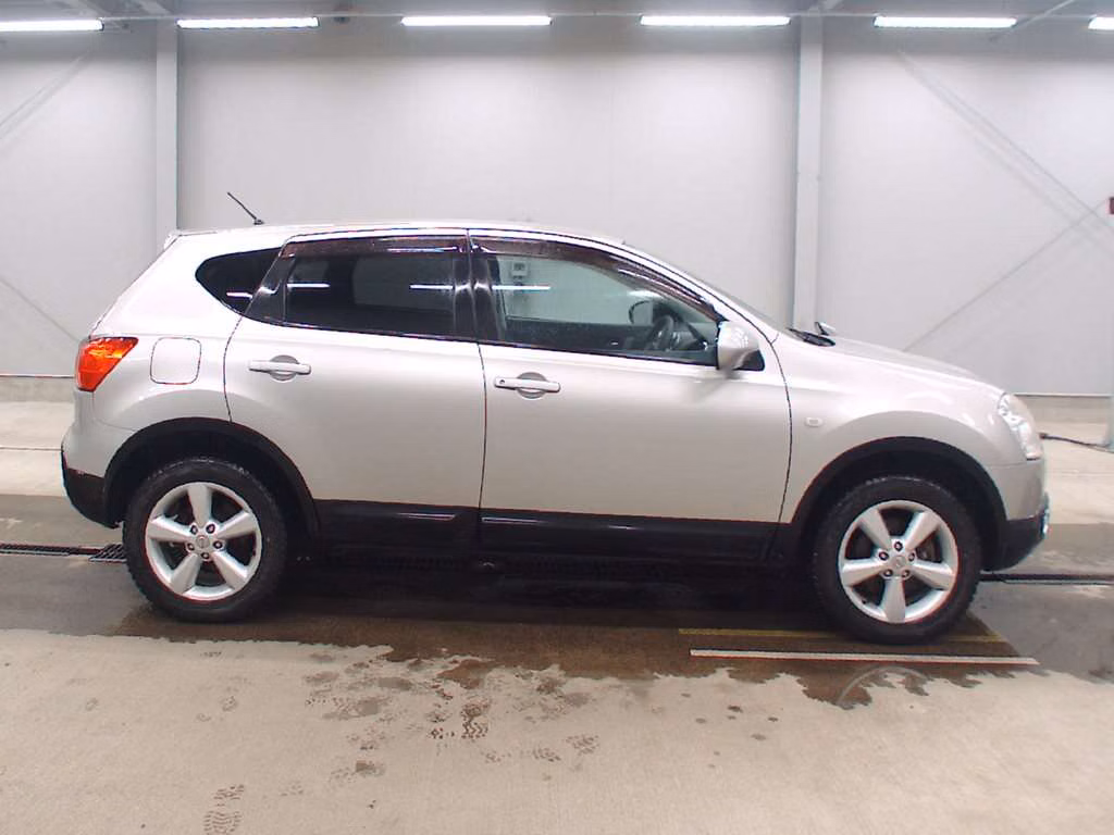 NISSAN DUALIS