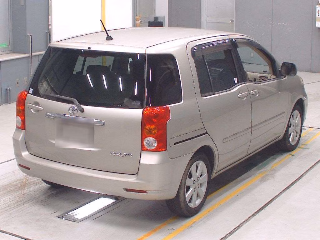 TOYOTA RAUM