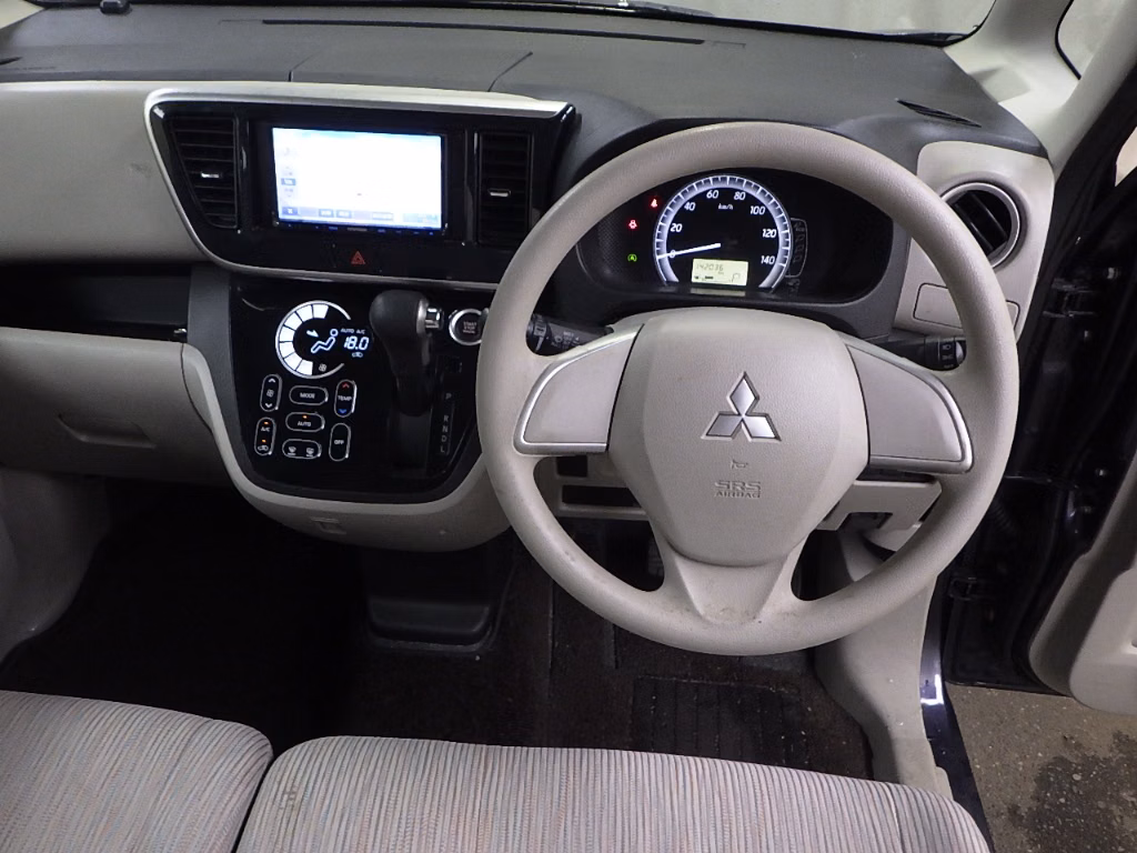 MITSUBISHI EK SPACE
