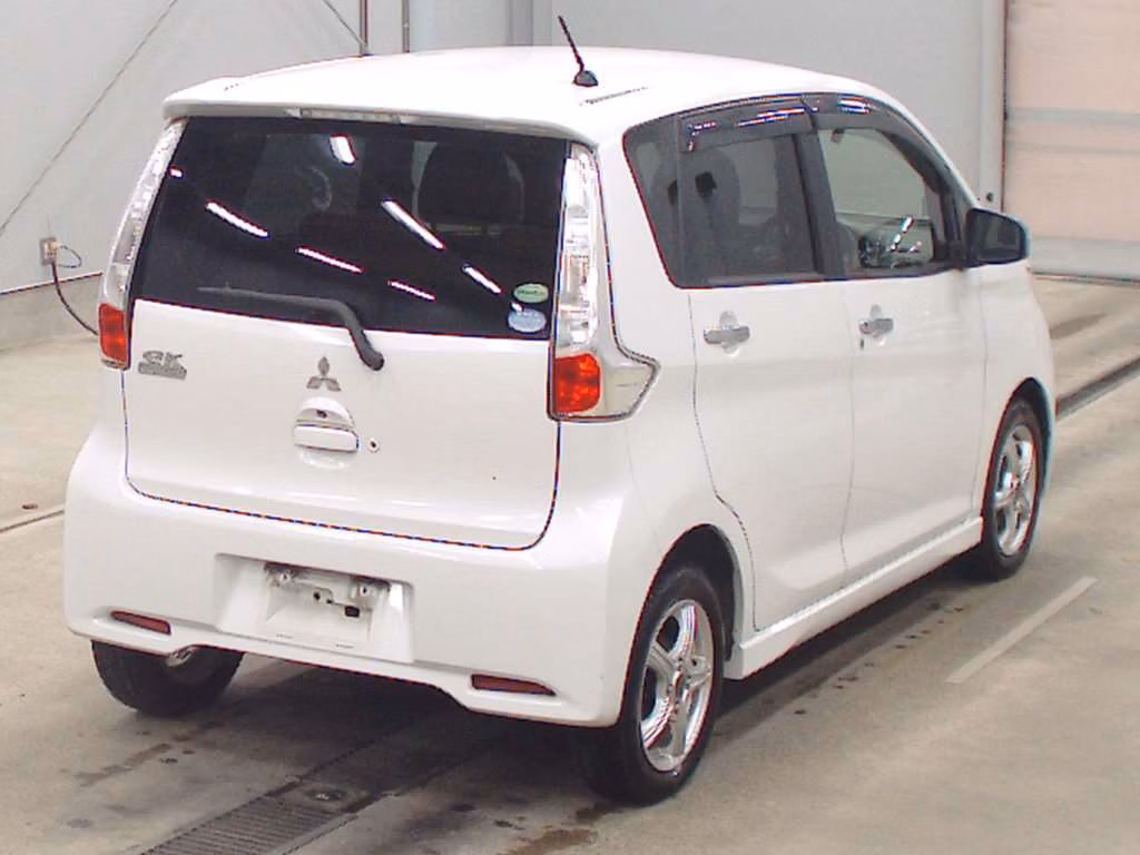 MITSUBISHI EK CUSTOM