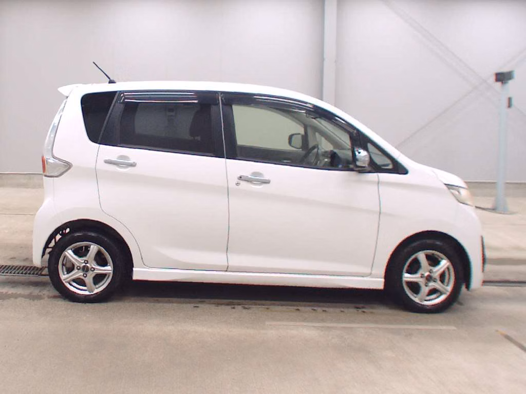 MITSUBISHI EK CUSTOM