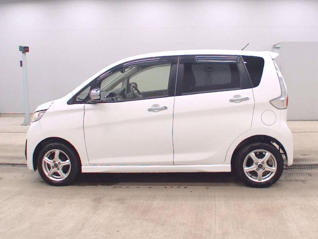 MITSUBISHI EK CUSTOM