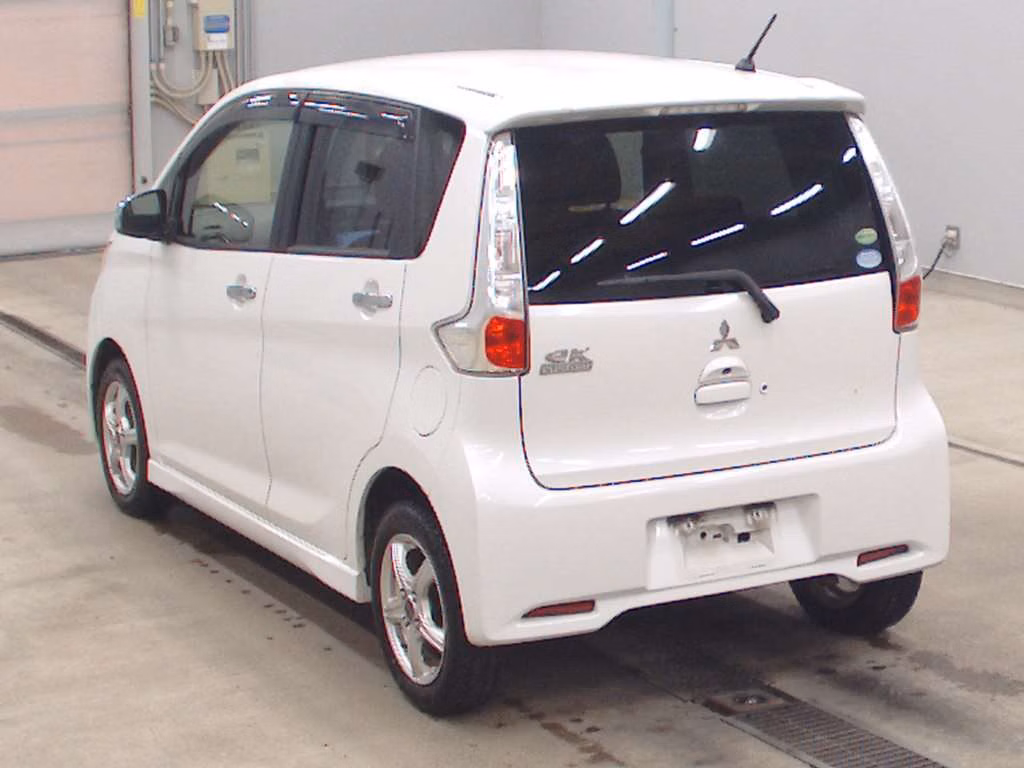 MITSUBISHI EK CUSTOM