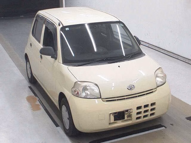 DAIHATSU ESSE
