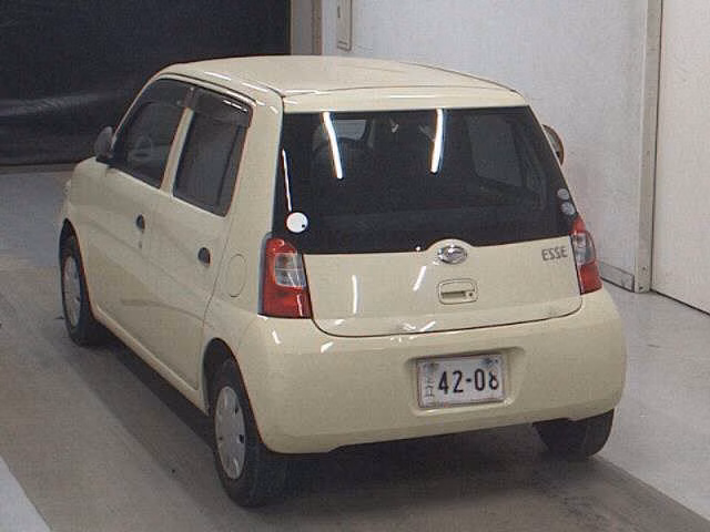 DAIHATSU ESSE