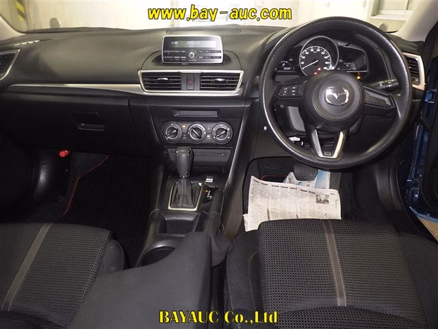 MAZDA AXELA