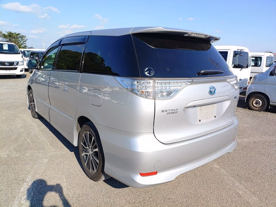 TOYOTA ESTIMA