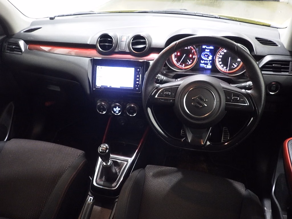 SUZUKI SWIFT