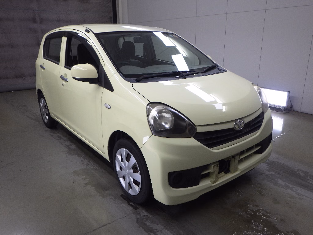 TOYOTA PIXIS EPOCH