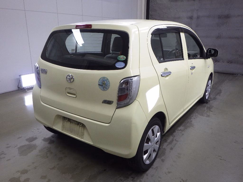 TOYOTA PIXIS EPOCH