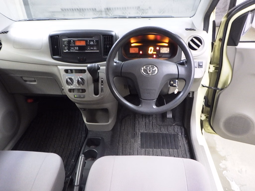 TOYOTA PIXIS EPOCH