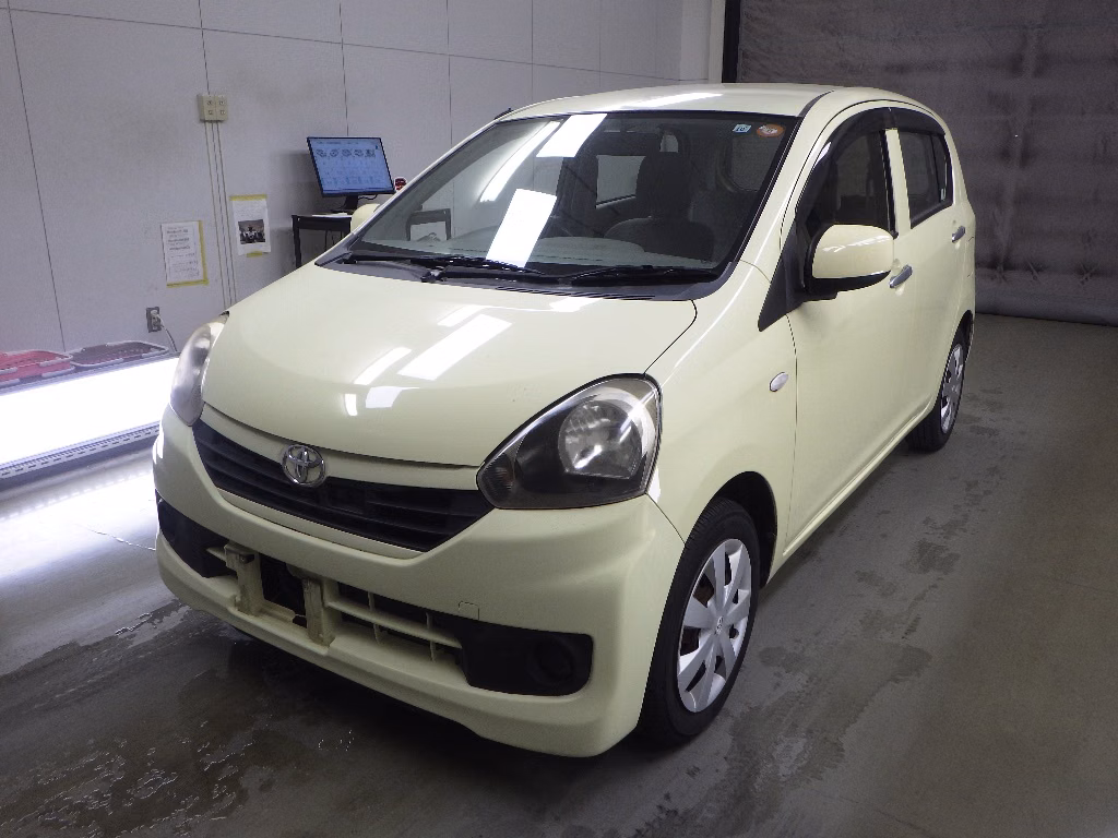TOYOTA PIXIS EPOCH