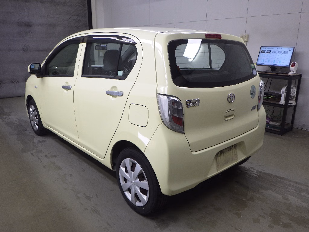 TOYOTA PIXIS EPOCH
