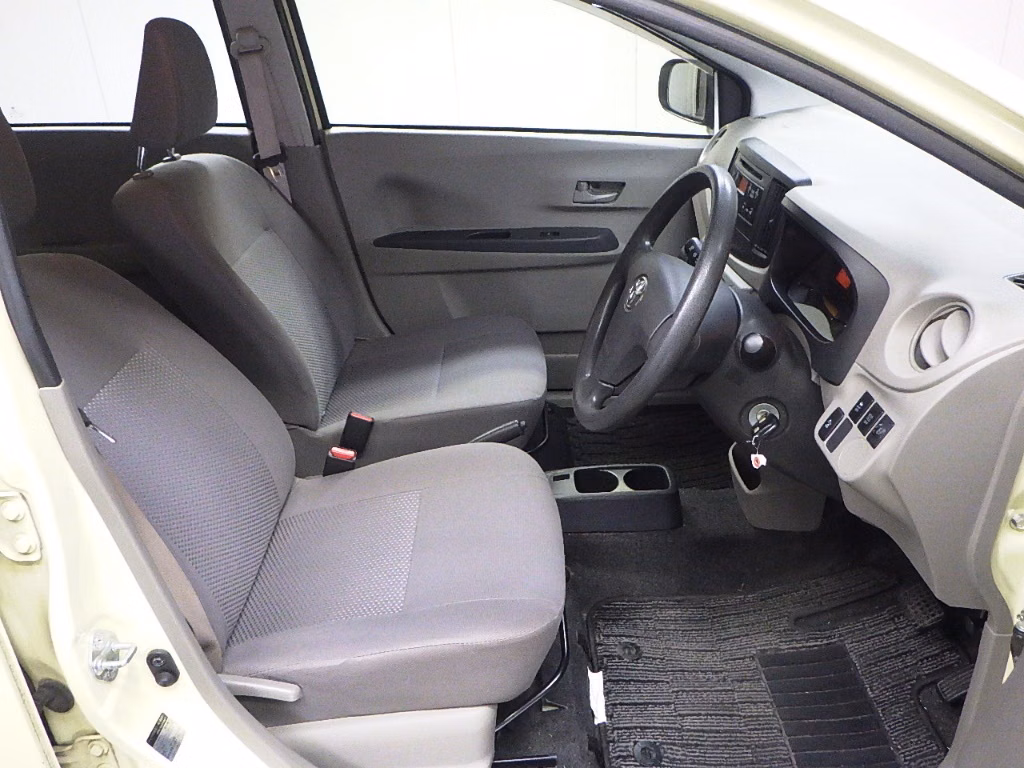 TOYOTA PIXIS EPOCH