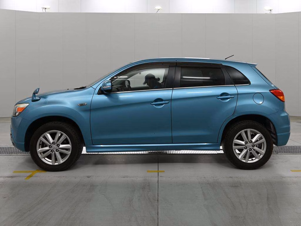MITSUBISHI RVR