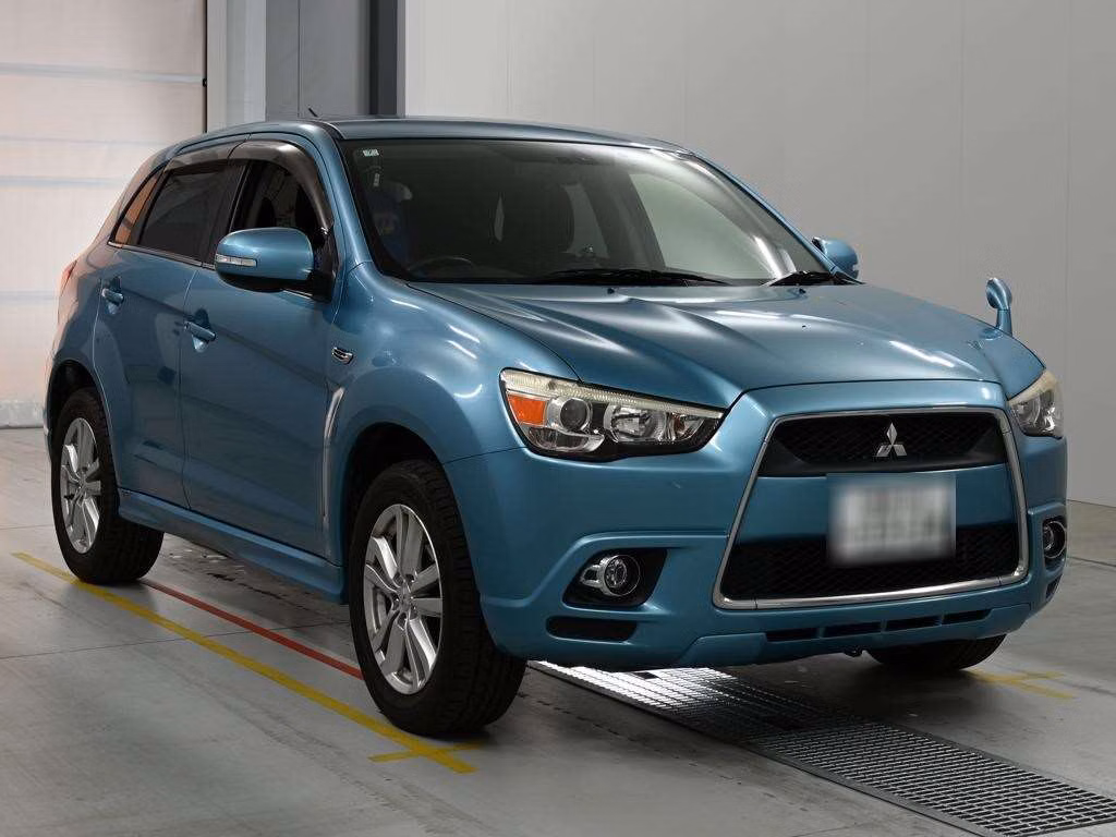 MITSUBISHI RVR