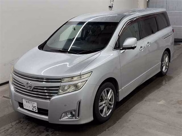 NISSAN ELGRAND