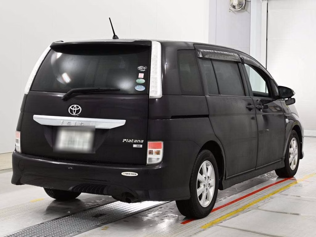 TOYOTA ISIS