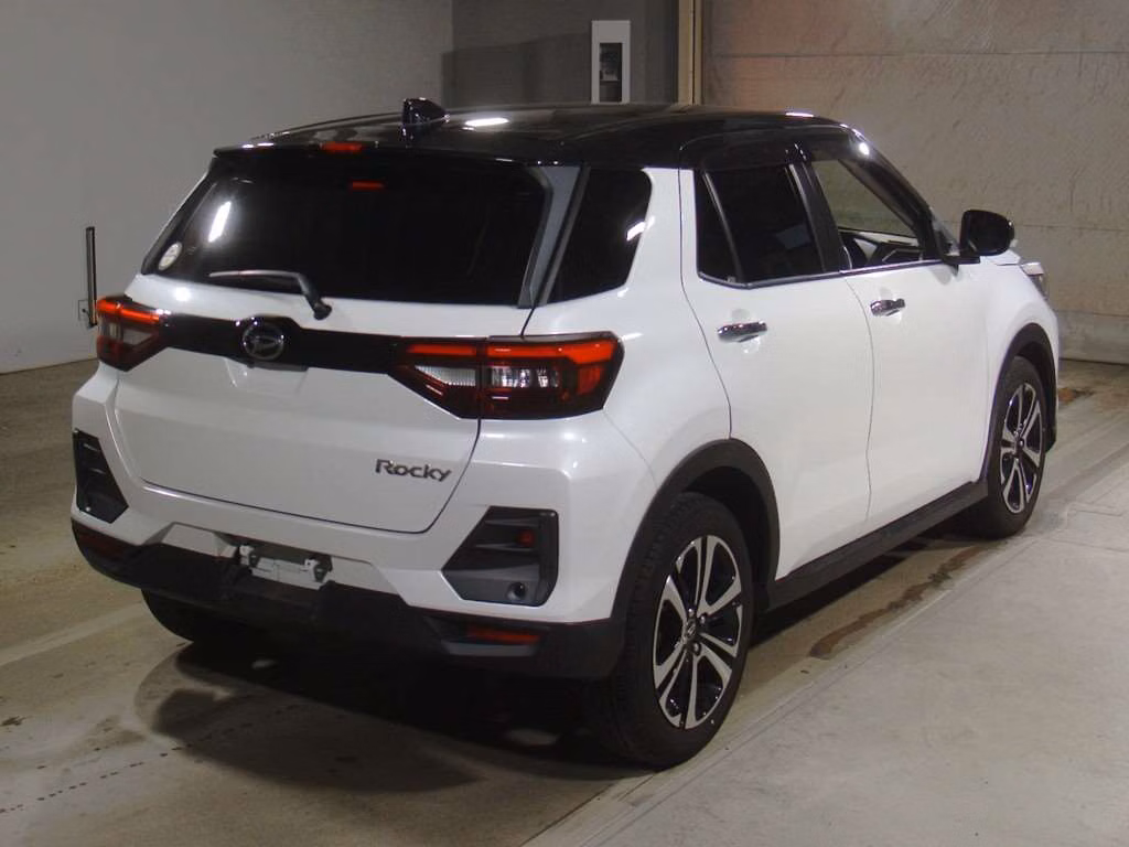 DAIHATSU ROCKY