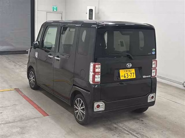 DAIHATSU WAKE