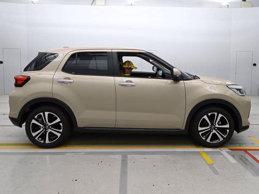 DAIHATSU ROCKY