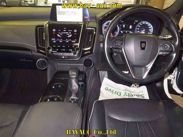 TOYOTA CROWN